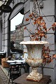 Large, old vase-shaped jardiniere in white painted cast iron with a fine patina.
H: 61.5cm...