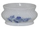 Antik K 
presents: 
Royal 
Copenhagen Blue 
Flower Curved
Saltjar