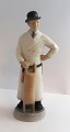 Lundin Antique 
präsentiert: 
Royal 
Copenhagen. 
Porzellanfigur. 
Metzger. Modell 
4645. Höhe 19,5 
cm. (1 Wahl)