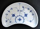 Pegasus – Kunst - Antik - Design presents: Royal Copenhagen, kidney-shaped dish, no. 155, blue fluted, 20th ...