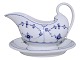 Blue Fluted 
Plain
Gravy boat on 
platter