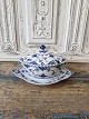 Karstens Antik 
presents: 
Royal 
Copenhagen Blue 
Fluted full 
lace sauce bowl 
with lid no. 
1106