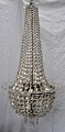 Pegasus – Kunst 
- Antik - 
Design 
presents: 
Antique 
prism 
chandelier