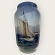 Moster Olga - 
Antik og Design 
presents: 
Royal 
Copenhagen
Large Vase
#2842/3604
*DKK 400
