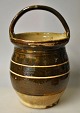 Pegasus – Kunst 
- Antik - 
Design 
presents: 
Antique 
Danish 
maternity pot 
in red clay, 
19th century.