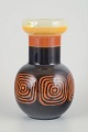 Rörstrand
Large ceramic 
vase by 
Drejargruppen, 
1974.