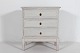 Danish 
Cabinetmaker
Small antique 
chest of 
drawers