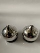 Antik Huset 
presents: 
Salt & 
Pepper Shaker 
Silver, Aage 
Weimar
Height 4.5 cm.