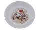 Antik K 
presents: 
Royal 
Copenhagen 
Christmas
Dish with 
gnome and cat 
13.7 cm.