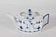 Stari Antik 
presents: 
Royal 
Copenhagen 
Blue Fluted 
Plain 
Oblong teapot 
254