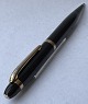 Reutemann Antik 
presents: 
Slim black 
Montblanc no. 
15 mechanical 
pencil