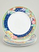 L'Art presents: Hutschenreuther, set of four small luncheon plates.