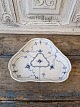 Karstens Antik presents: Royal Copenhagen Blue Fluted Triangular Dish No. 27