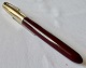 Reutemann Antik presents: Burgundy Parker 51 fountain pen with gold rolled cap