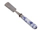 Antik K presents: Blue Fluted PlainCheese knife 18.3 cm.