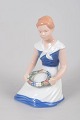 L'Art presents: Bing & Grøndahl figurine no. 2345, seated girl with floral wreath.