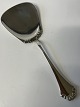 Antik Huset presents: Serving spatula Victoria Silver PlateLength 20.5 cm.
