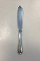 Danam Antik presents: Frigast Old Fluted Cake Knife in Silver / Steel