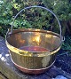 Pegasus – Kunst - Antik - Design präsentiert: Flensburger Eimer aus Messing/Kupfer, 19. Jahrhundert.
