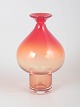 L'Art presents: Scandinavian art glass vase.