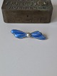 Vintage bow brooch in gold-plated sterling silver with ...