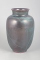 L'Art presents: Richard Uhlemeyer, ceramic vase.