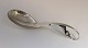 Lundin Antique präsentiert: Georg Jensen. Silberbesteck (830). Dekoratives Besteck Nr. 21. Zuckerlöffel. Länge ...