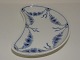 Empire
Moon shaped plate 19.5 cm. #41