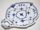 Blue Fluted Half Lace
Small cake dish 18.5 cm.