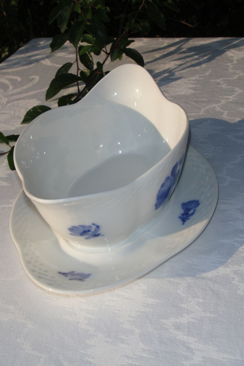 Blue Flower Braided Sauce Boat on Fixed Stand from Royal Copenhagen
