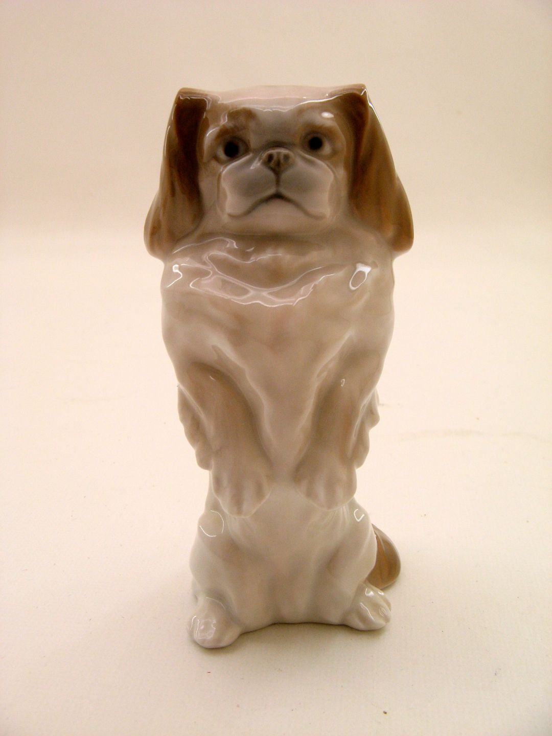 WorldAntique.net - Royal Copenhagen Pekingese