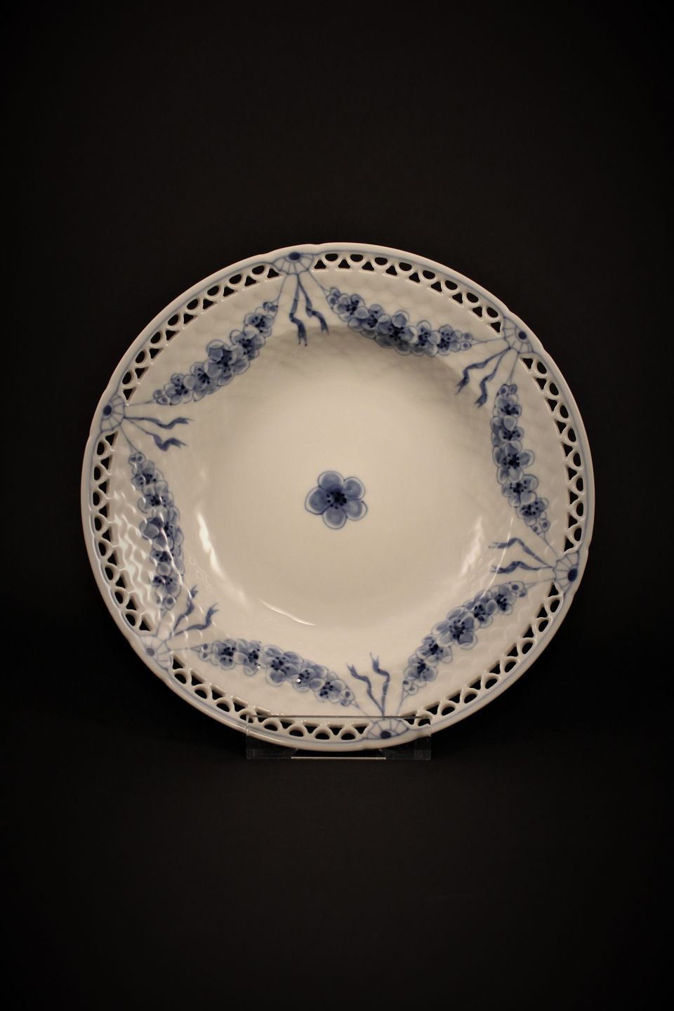 WorldAntique.net - Bing & Grondahl, B&G Empire, Deep Plate With Pierced ...