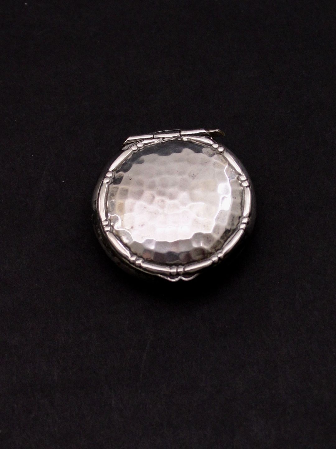 Antique silver hot sale pill box