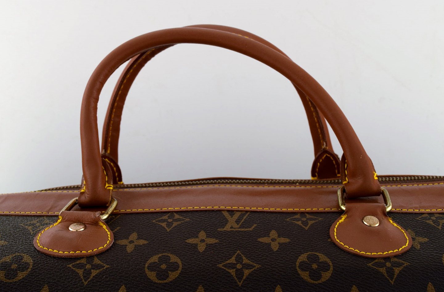 Louis Vuitton vintage zipper travel bag monogram canvas GHW
