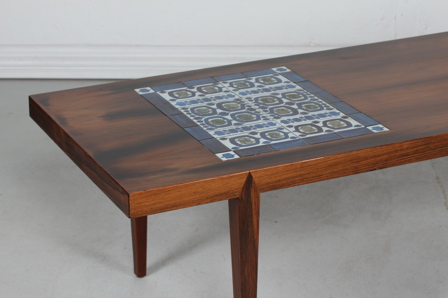 WorldAntique.net - Hansen Jr. * Royal Copenhagen * * Coffee table * * * Tiles from * Royal Copenhagen