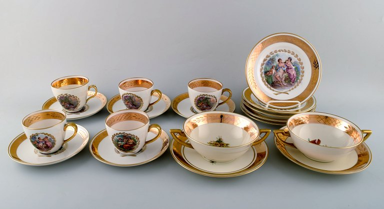 Royal Copenhagen coffee service. Complete for five people with accompanying 
plates and two bouillon cups. Mid 20th century.
