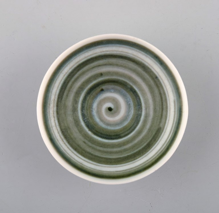 Gunnar Nylund for Rörstrand / Rorstrand. Miniature bowl in glazed ceramics. 1950 
/ 60