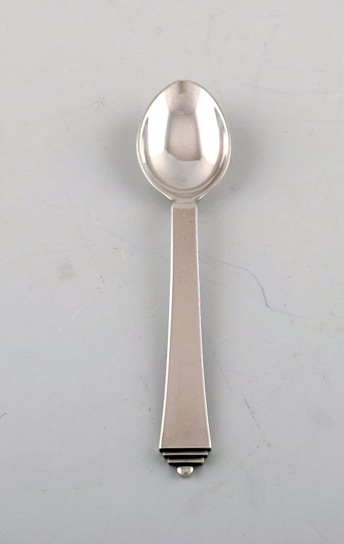 Georg Jensen "Pyramid" coffee spoon in sterling silver. Dated 1933-44. Seven 
pieces in stock.