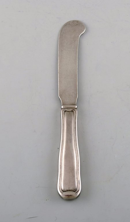 Georg Jensen Dobbeltriflet smørkniv i sterlingsølv. 
