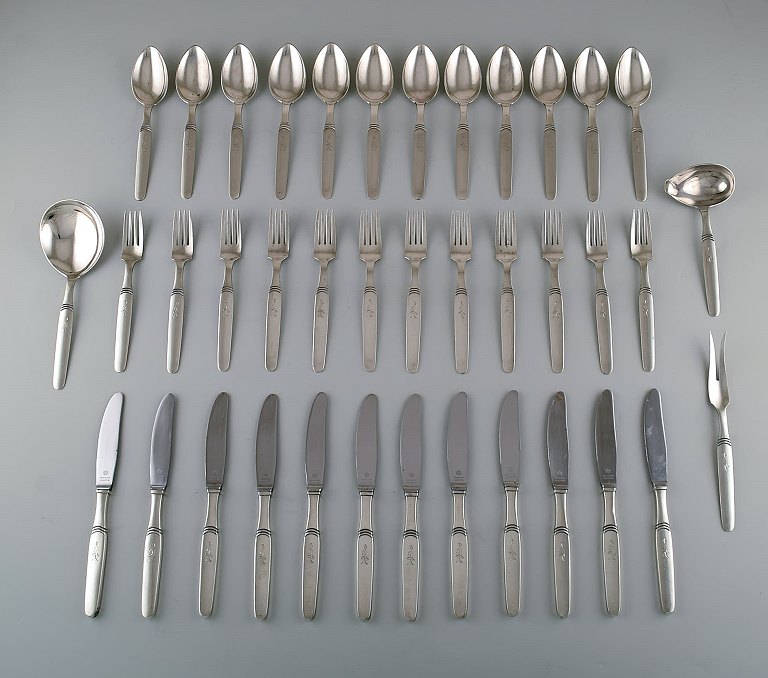 Hans Hansen silver cutlery number 16. Complete art deco dinner service for 
twelve people. Danish design, 1930