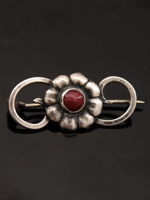 830 silver brooch