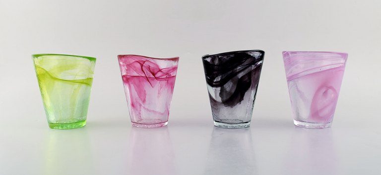 Ulrica Hydman Vallien for Kosta Boda. Fire glas i kulørt mundblæst kunstglas. 
1980