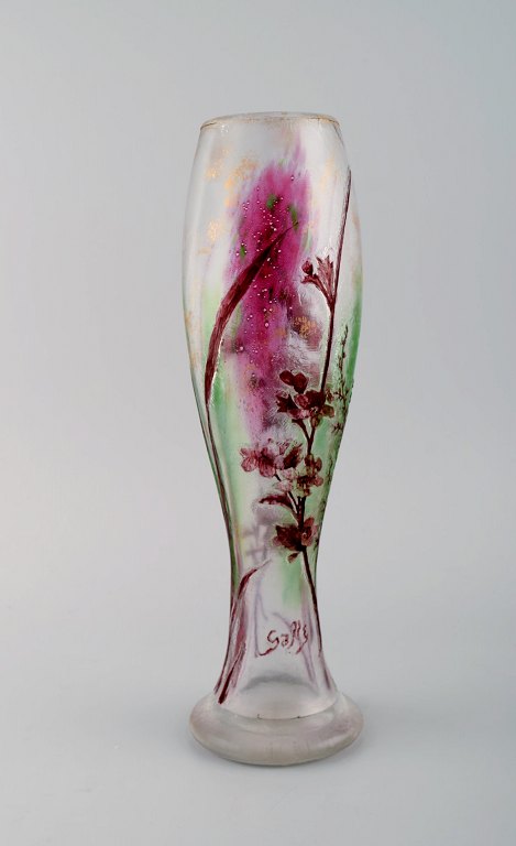 Early Emile Gallé vase in frosted, pink and green art glass carved with motifs 
in the form of foliage. Late 19th century.
