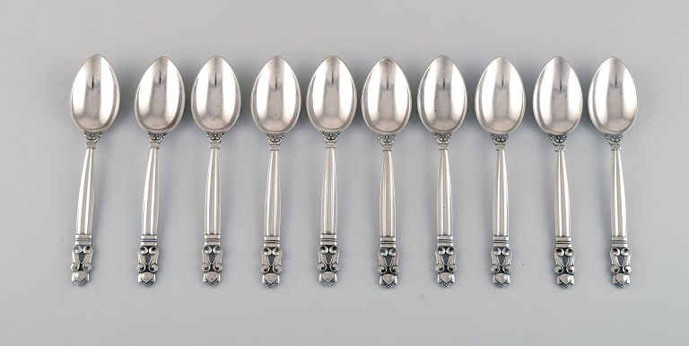 Ten large Georg Jensen Acorn teaspoons in sterling silver.
