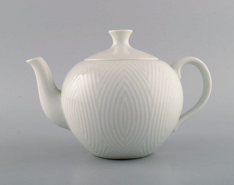 Royal Copenhagen. Salto Service, White. Teapot. 1960s.
