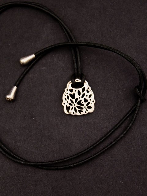 Ole Lynggaard  lace pendant