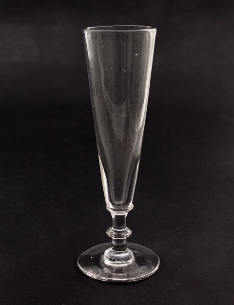 Champagne flute