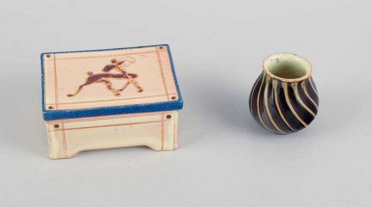 Kähler, a miniature vase and a lidded container. Hand-decorated.