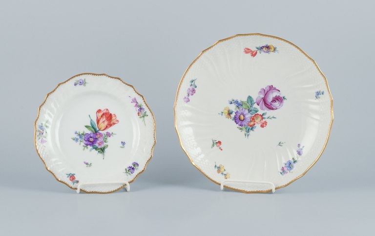 Royal Copenhagen, Saxon Flower, a bowl and a plate.