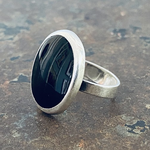 Finger ring with black onyx 925
